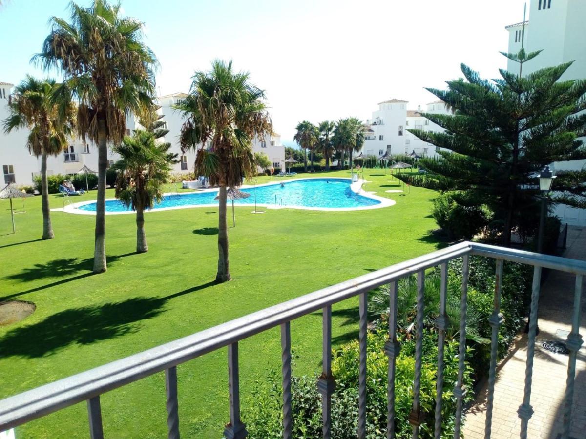 3 Bedrooms With Pool & Parking, Close To Sea And Gibraltar Manilva Extérieur photo