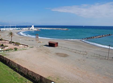 3 Bedrooms With Pool & Parking, Close To Sea And Gibraltar Manilva Extérieur photo