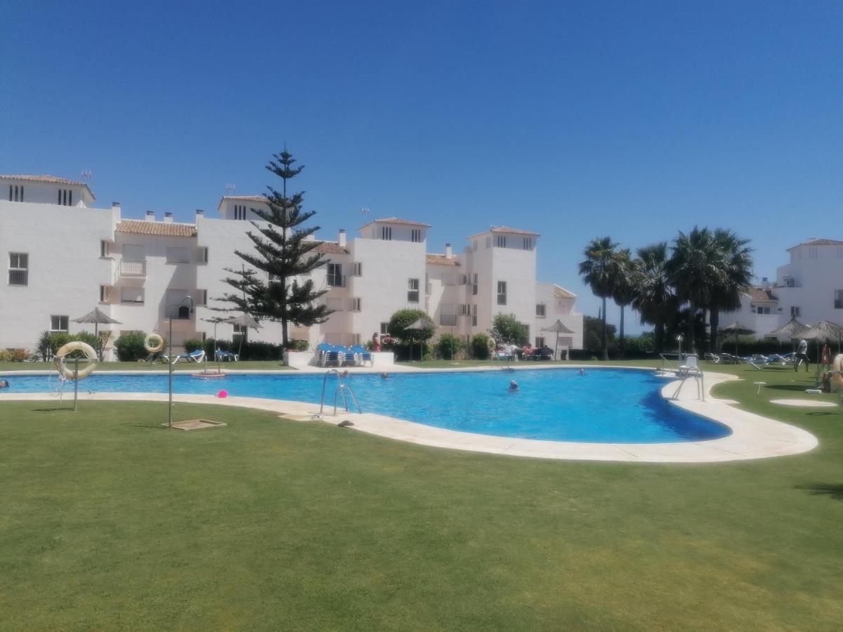 3 Bedrooms With Pool & Parking, Close To Sea And Gibraltar Manilva Extérieur photo