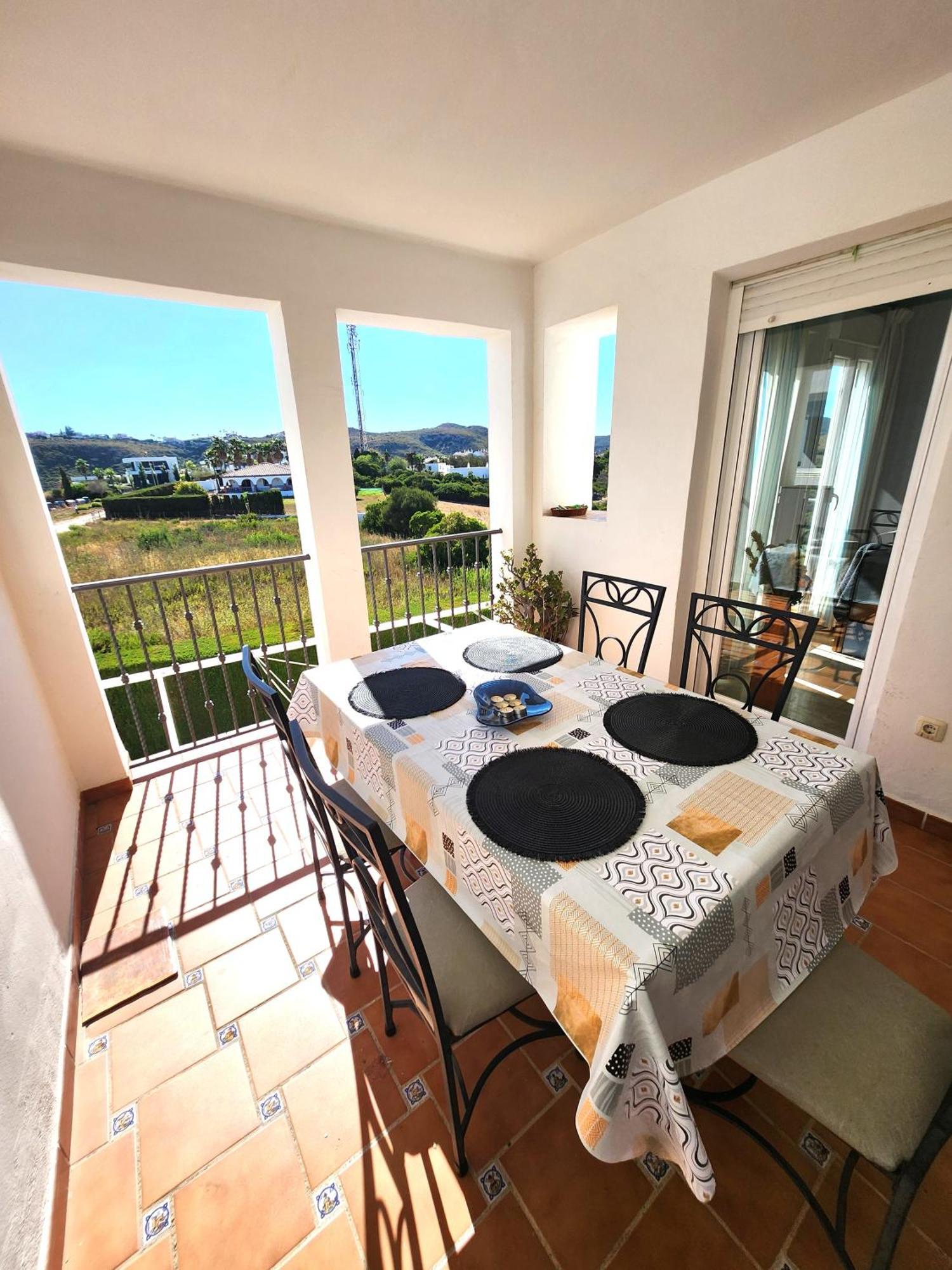 3 Bedrooms With Pool & Parking, Close To Sea And Gibraltar Manilva Extérieur photo