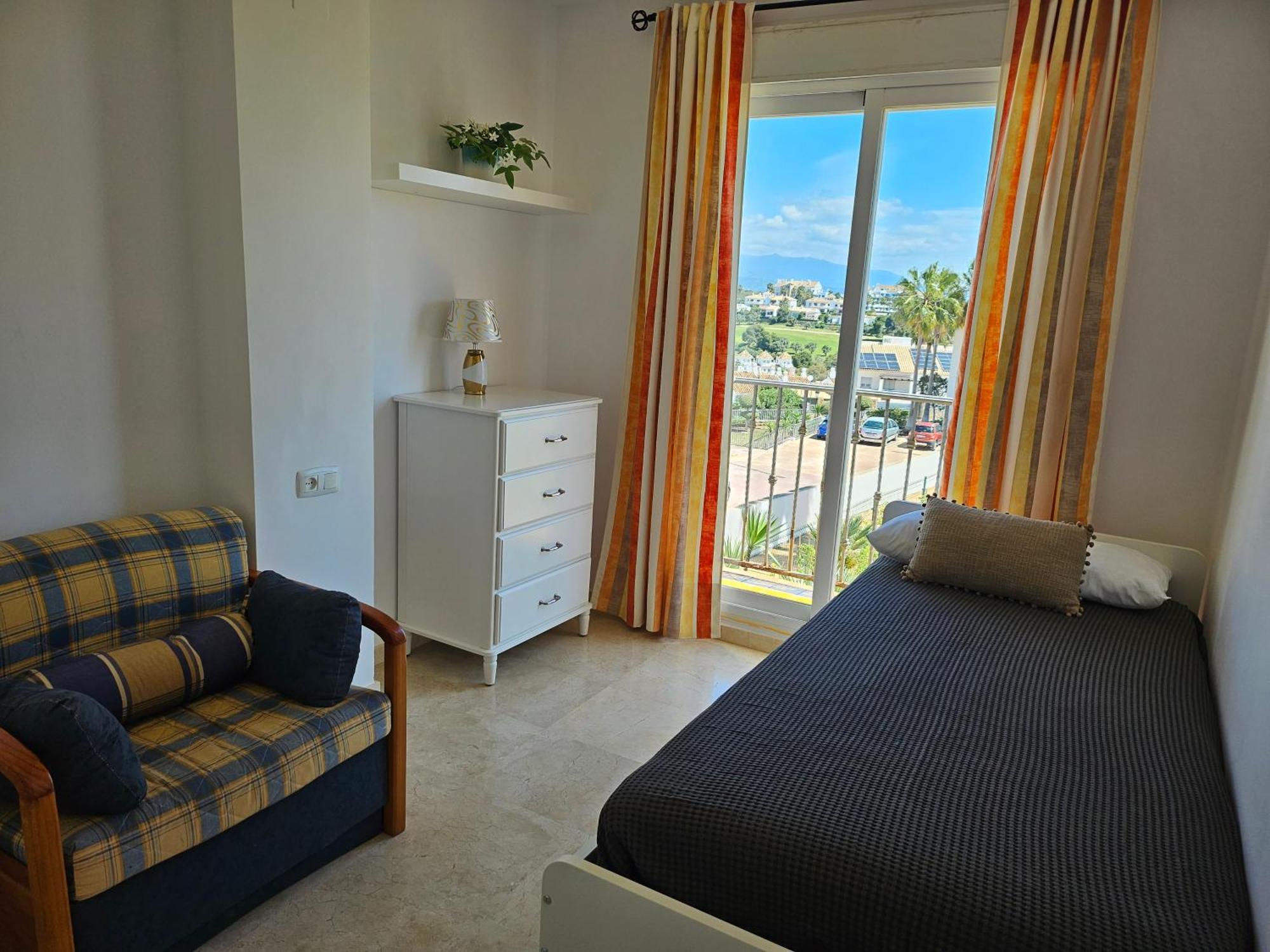 3 Bedrooms With Pool & Parking, Close To Sea And Gibraltar Manilva Extérieur photo